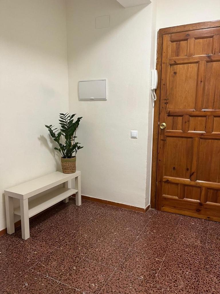 Encantador Apartamento En El Corazon De Тремп Экстерьер фото